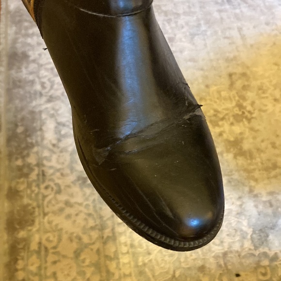 Used pleather cheetah print boots with gold heel bar. - Picture 3 of 7